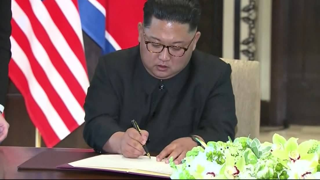 Trump och Kim skrev under dokument: ”Folk kommer att bli imponerade”