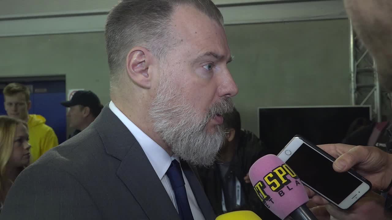 Grönborg om SVT-intervjun: "Hon pratade i munnen på mig"