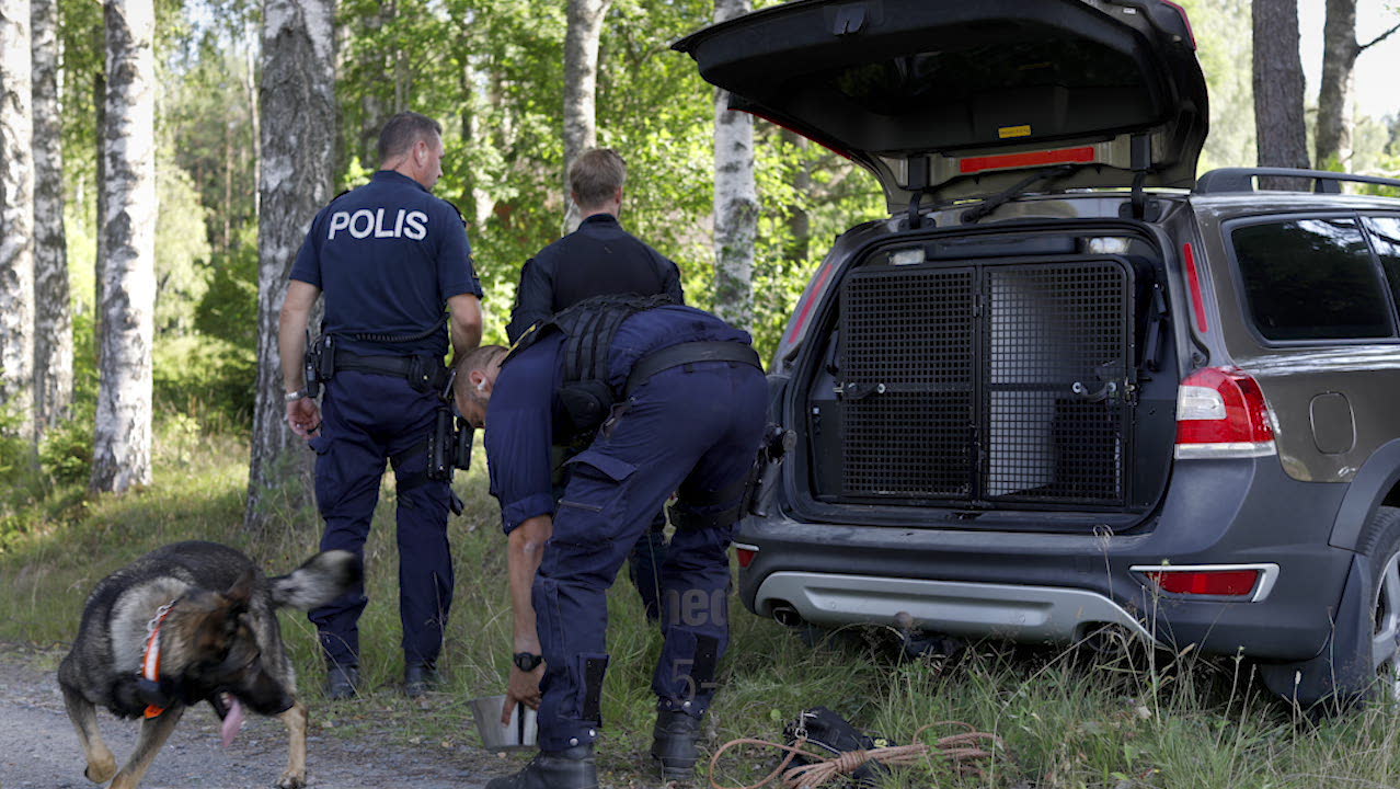 Morddömd man rymde – det här hände