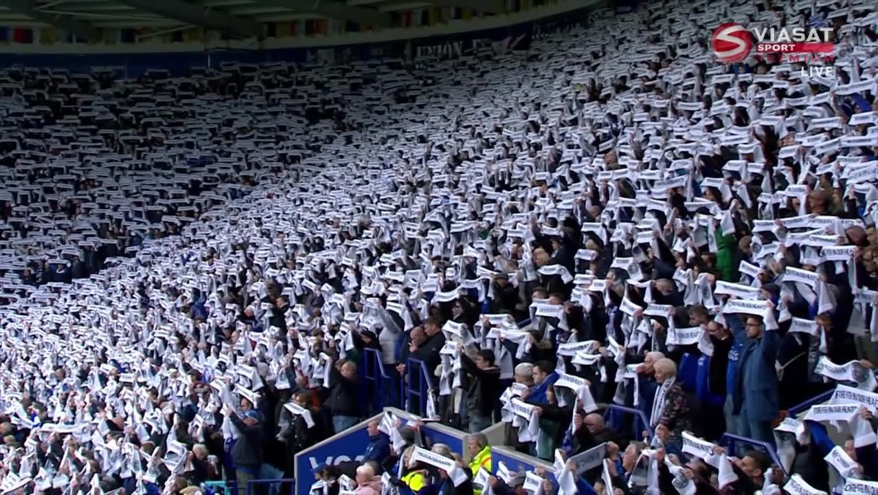 Fina scener när helikopterolyckans offer hedrades