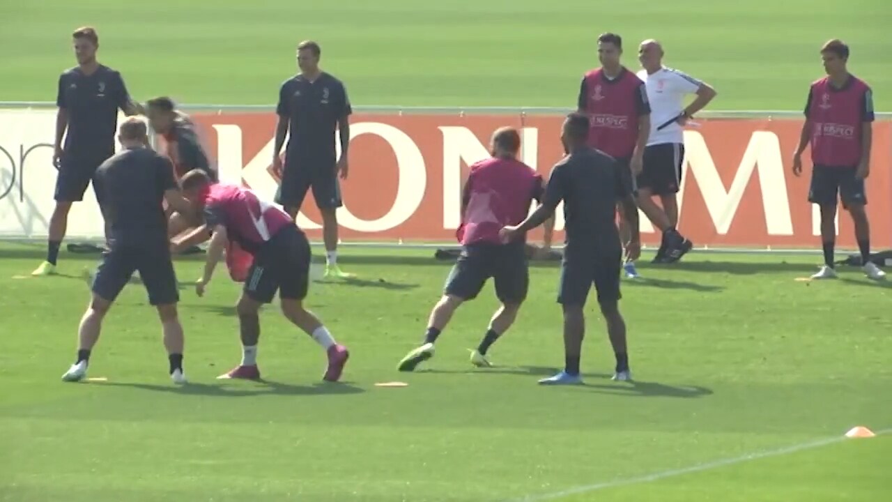 Juventusstjärnan ser rött – attackerar tränaren