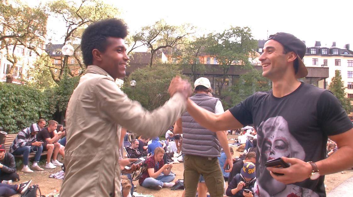 Är Alexander först i Sverige att fånga alla pokémon?