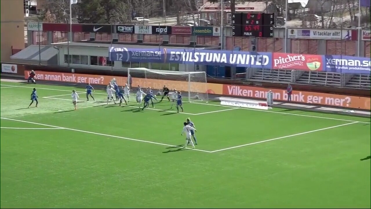 Här blir Rosengård blåsta på en straff