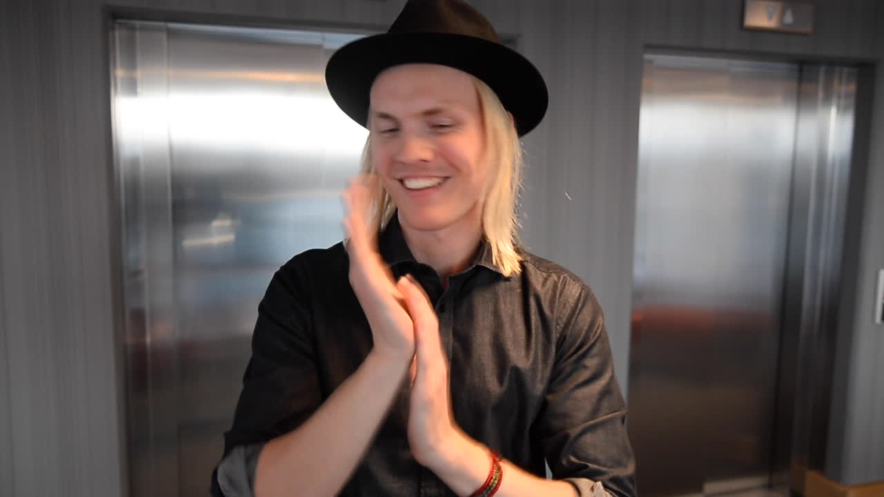 Jakob Karlberg vill slå världsrekord i klappar: "En barndomsdröm"