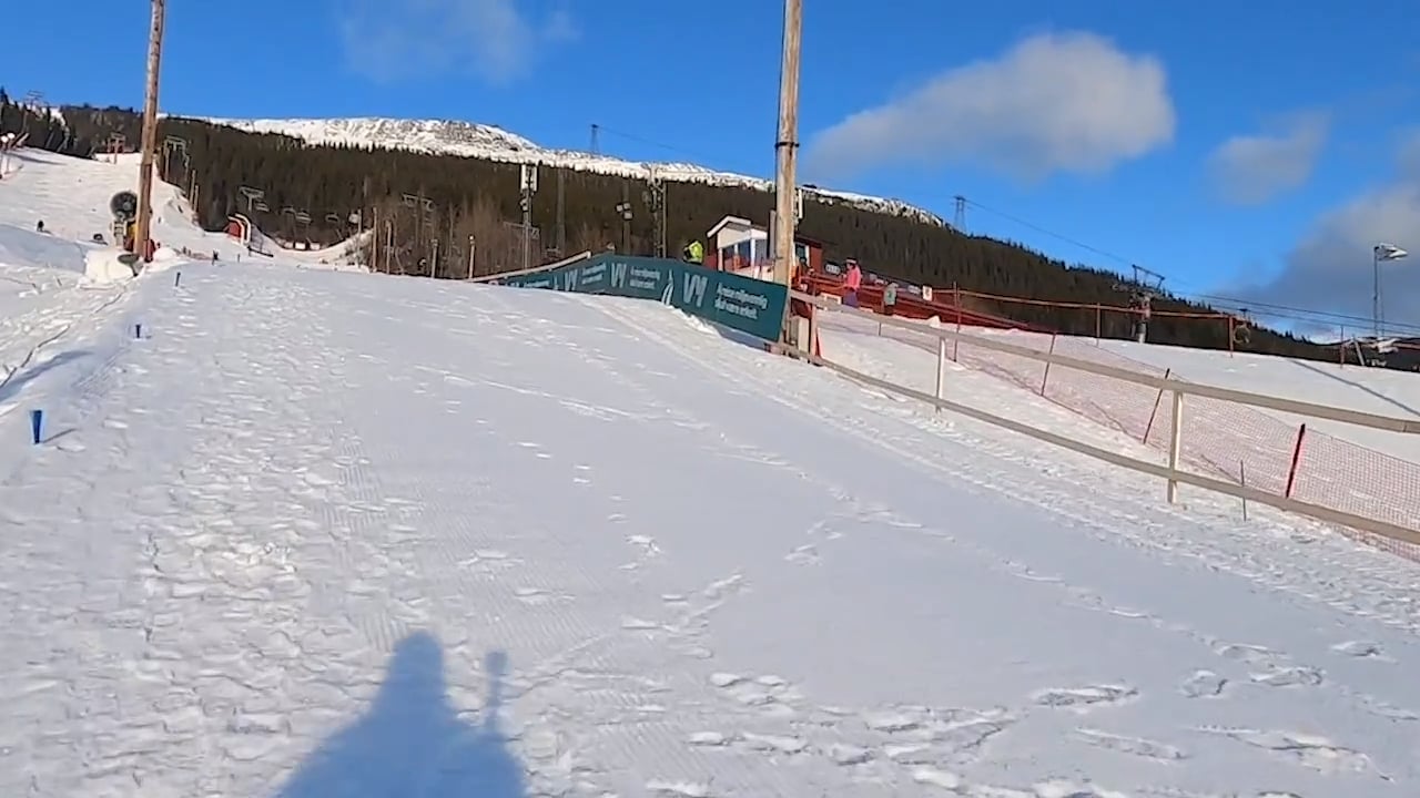 Häng med upp för skräckbacken