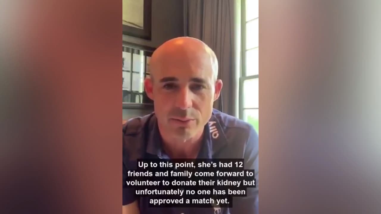 Här vädjar golfstjärnan om hjälp