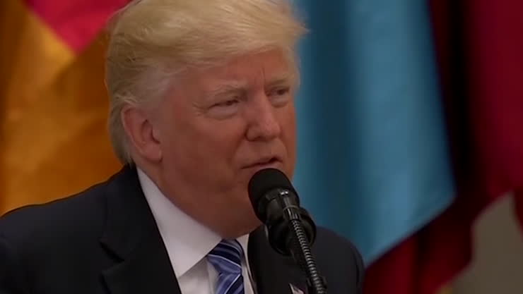 Trump: "Driv ut terroristerna från bönelokaler"