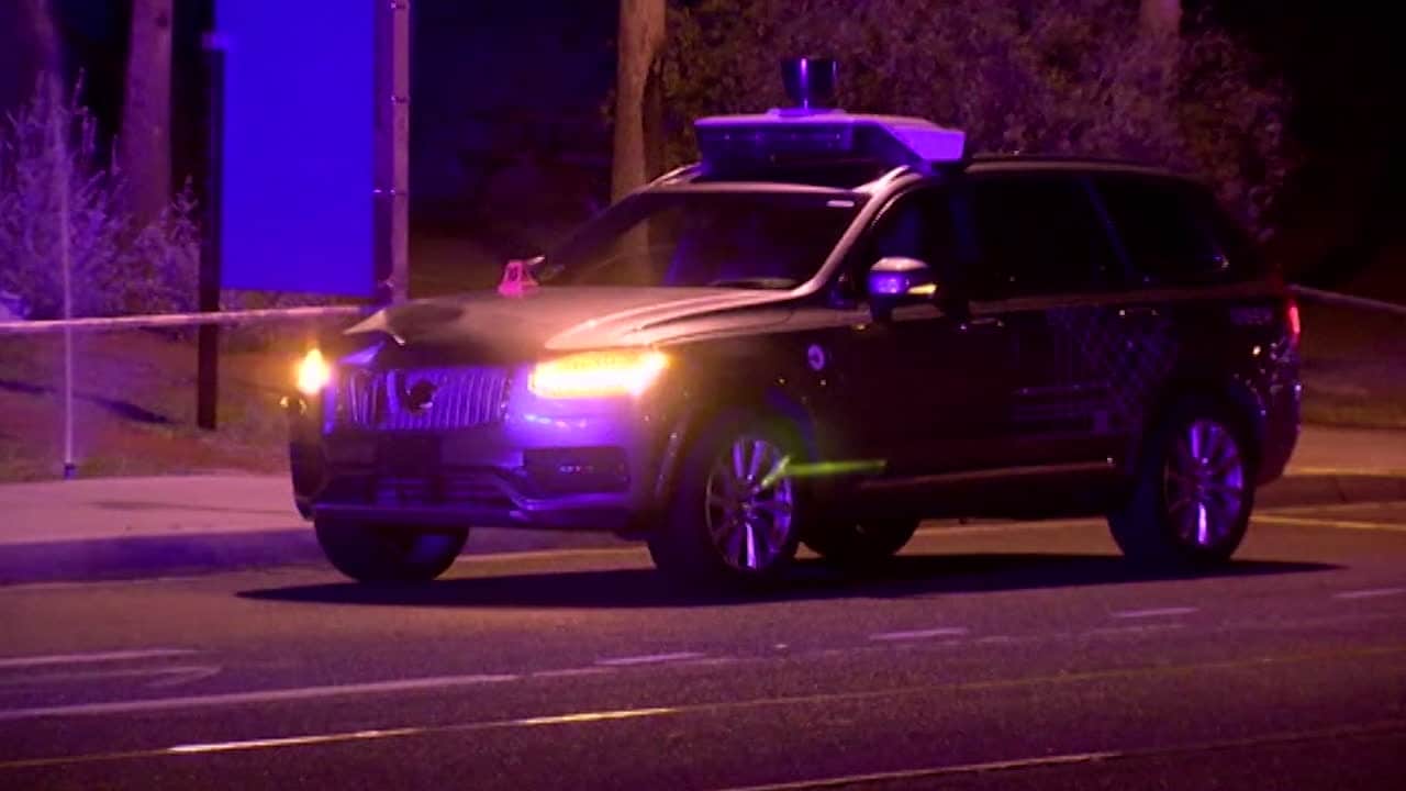 Självkörande Uberbil dödade kvinna