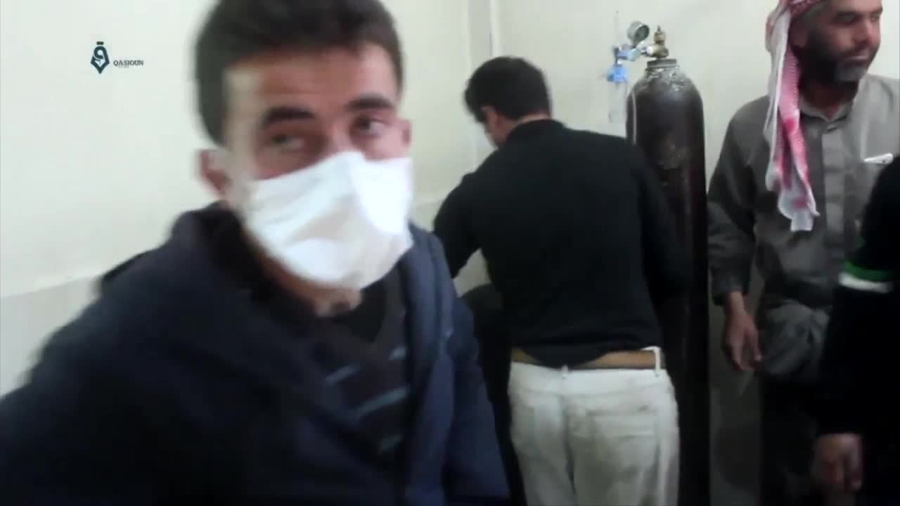 100 döda i giftgas-attack