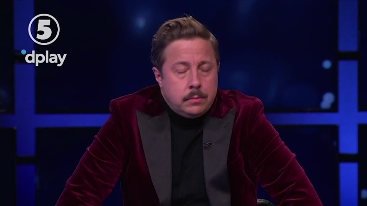 Här knockar David Sundin konkurrenterna i "Alla mot alla"-finalen