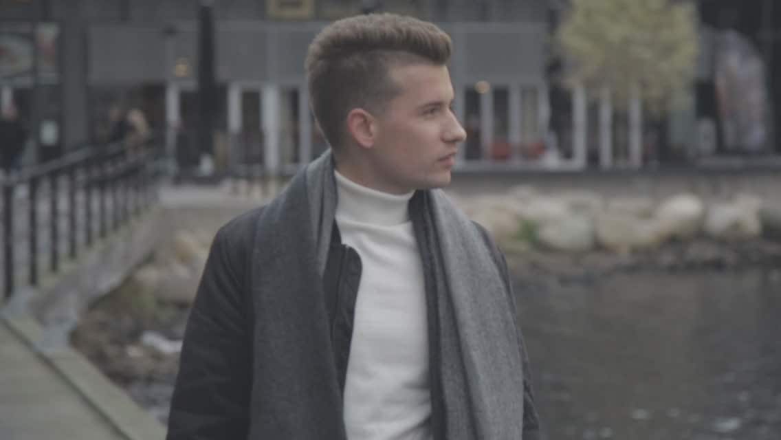 Kristian stämde sin skola