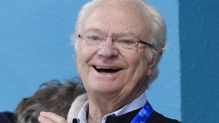 Kunglig humor när guldmedaljörerna gratuleras