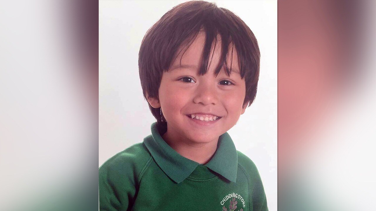 7-åriga Julian saknas efter terrordådet