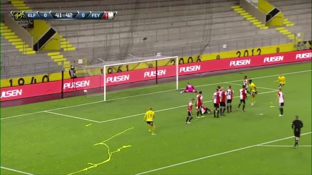 Larsson med läcker frispark mot Feyenoord