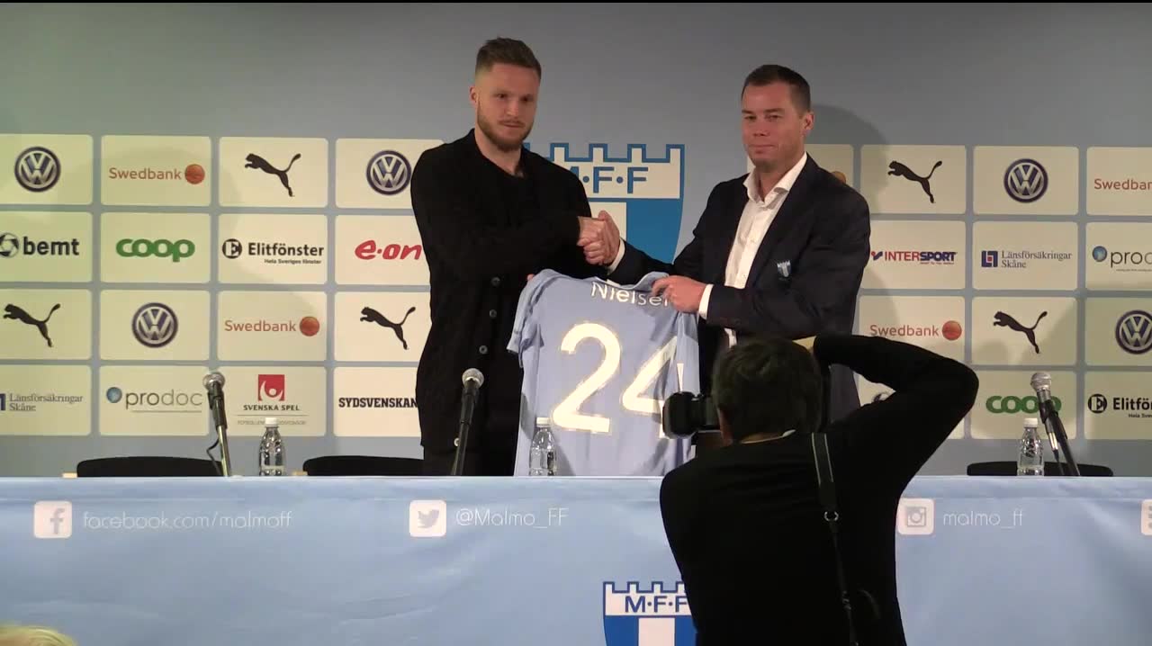 Se när Malmö FF presenterar sitt nyförvärv