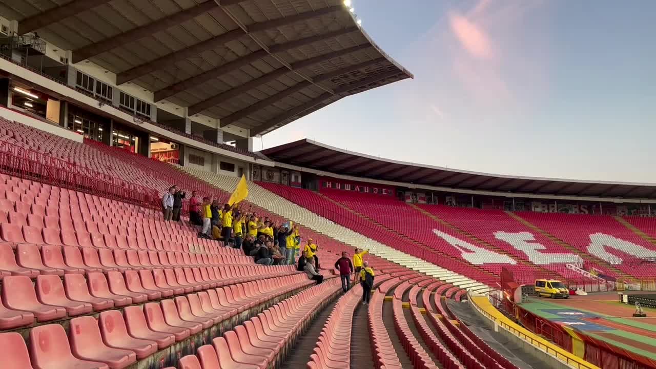 Här ropar svenska fansen: "Ge oss biljetter"