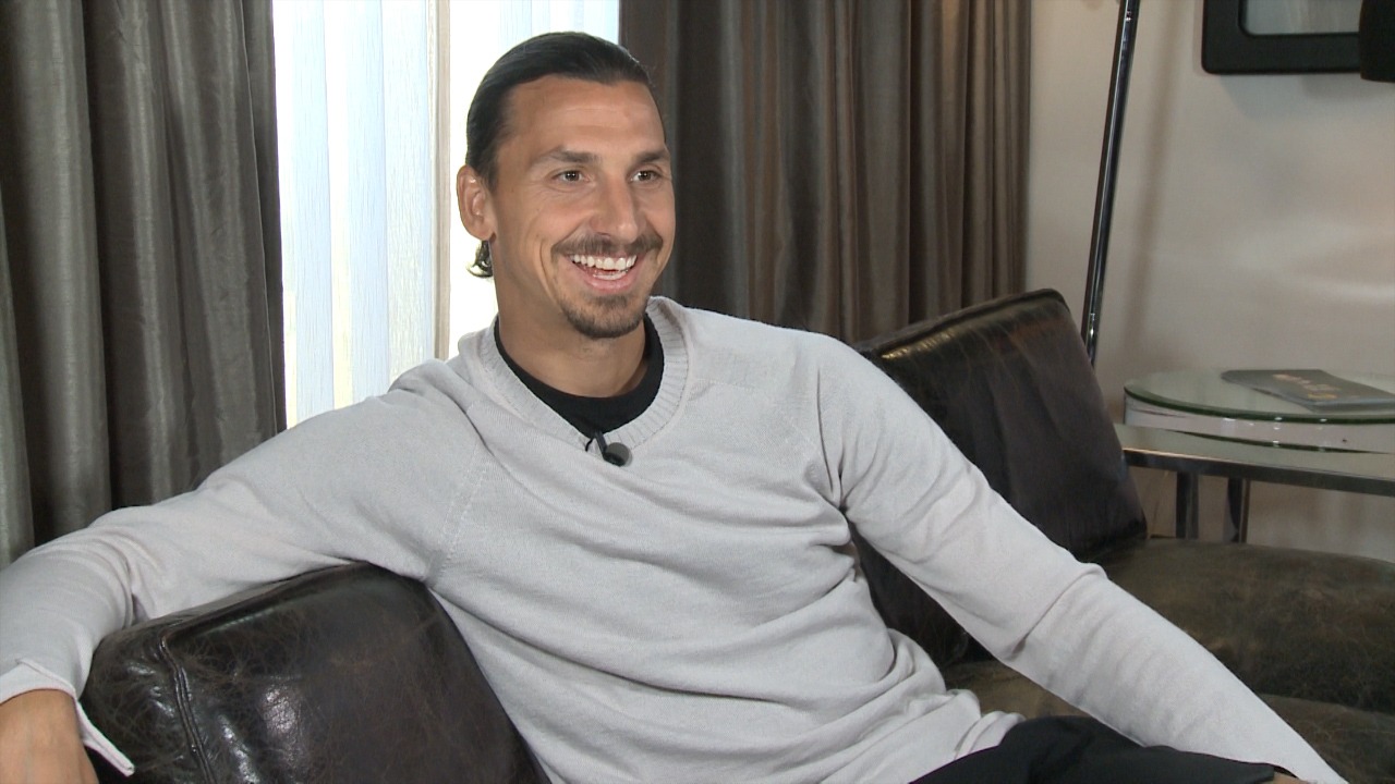 Här svarar Zlatan själv på Milanryktena