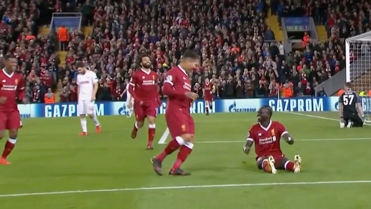 Se stjärnans drömmål i Liverpools kross