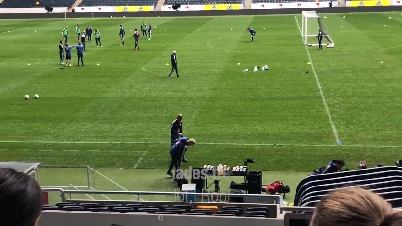 Här tvingas Guidetti lämna träningen