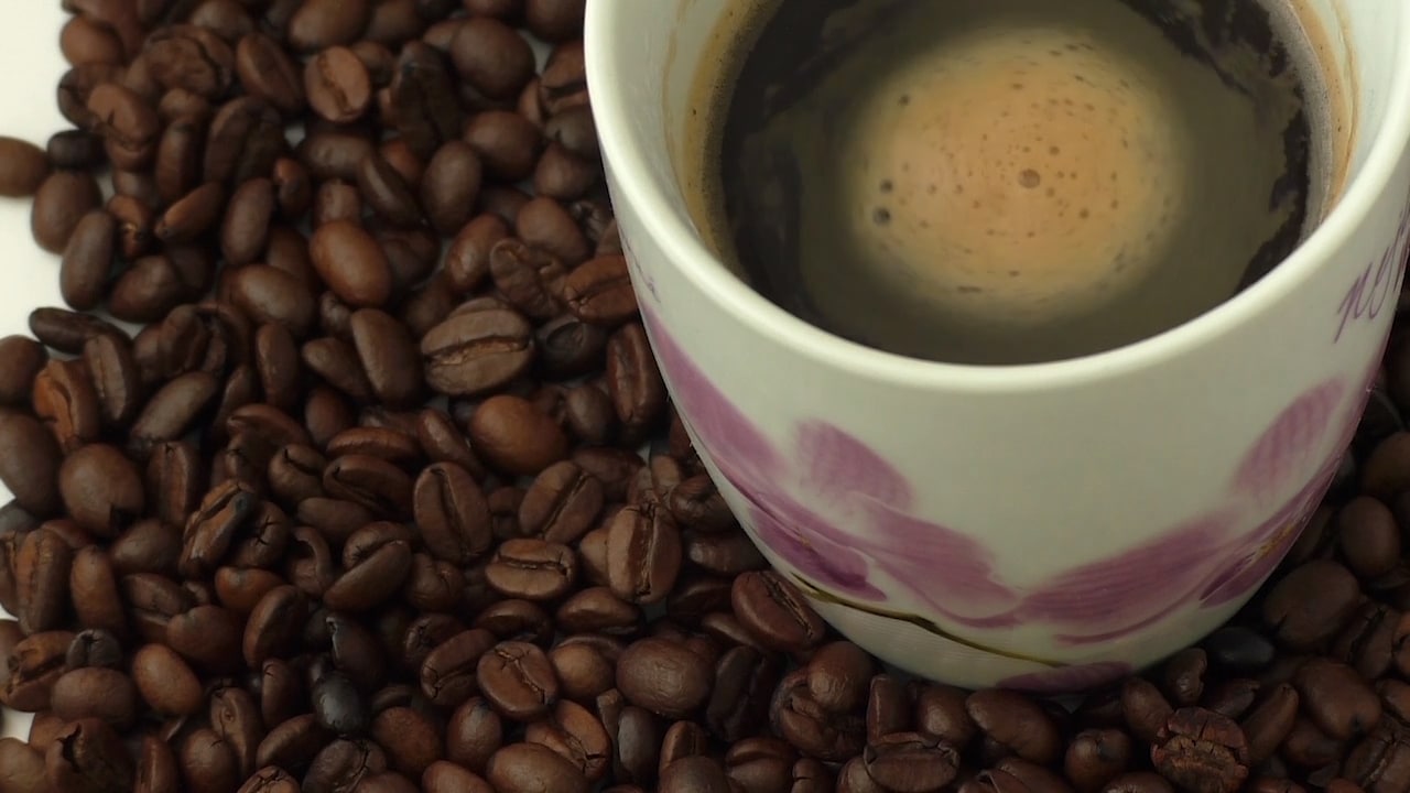 Överraskande besked efter ny studie: Så mycket kaffe är EGENTLIGEN ofarligt att dricka