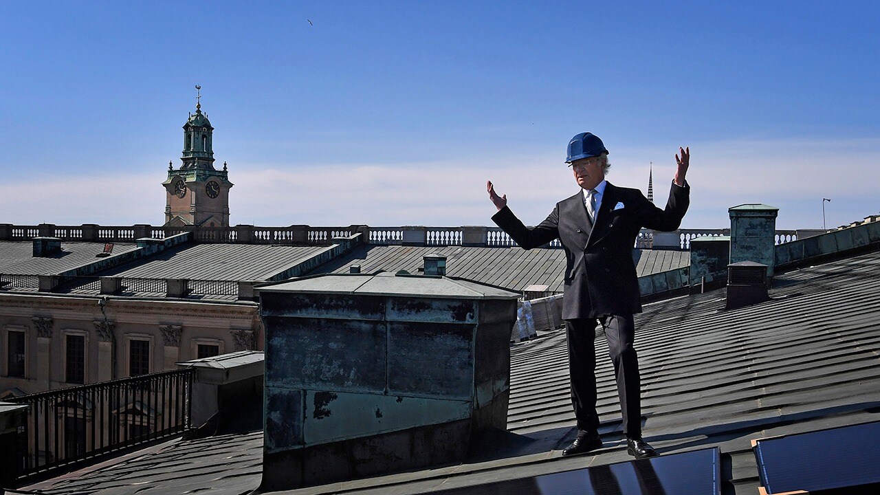 Här är ”Kung” Sol av Sverige – på Slottets tak