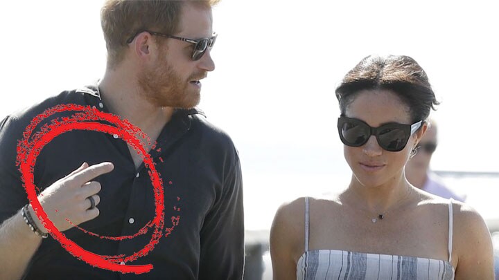 Mystiska detaljen på prinsens hand