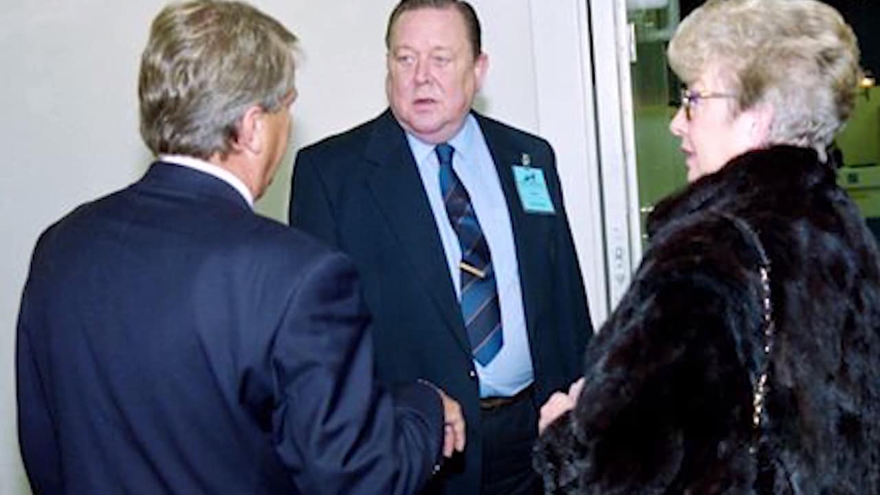 Okända attentatet mot Lennart Johansson – attackerades i sitt hem