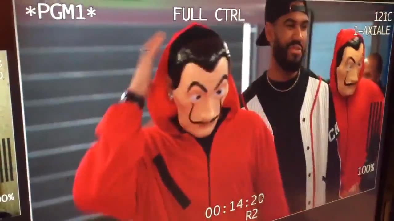 Här dyker stjärnorna upp – som rånare