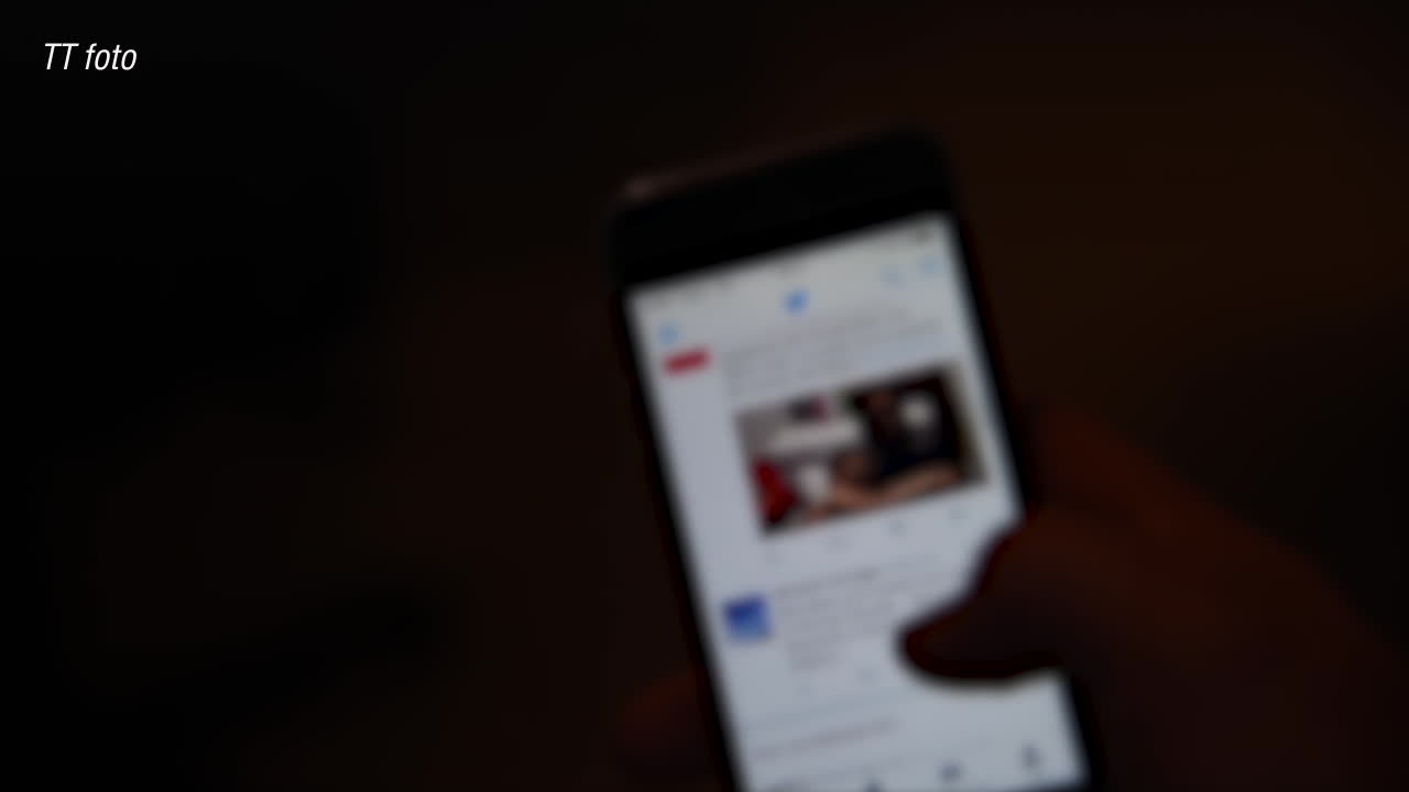 S-anställda misstänks för trollkonto - stängs av