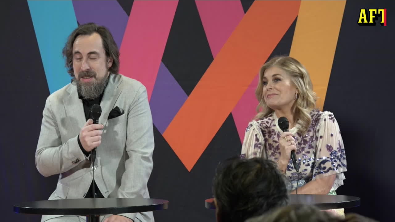 Pernilla Wahlgren vässar Mello-manuset: Vi har bollat med Edward och Benjamin