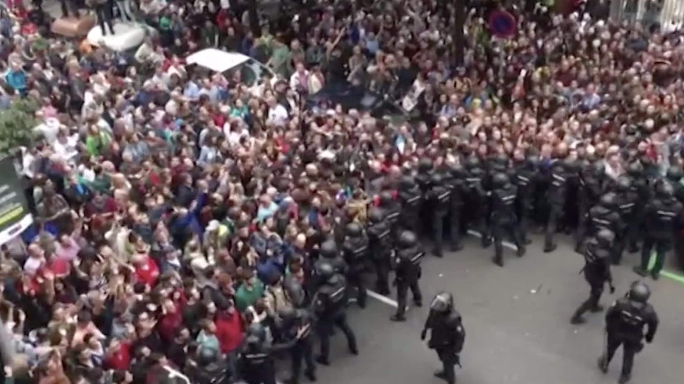 Ja-sidan utropar sig till segrare i Katalonien