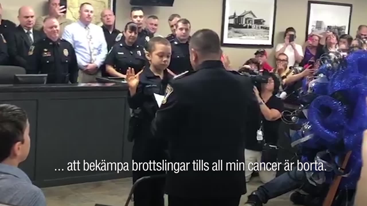 Här uppfylls cancersjuka Abigails högsta dröm – att bli polis