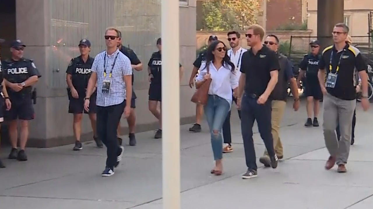 Här visar de upp sin kärlek för första gången