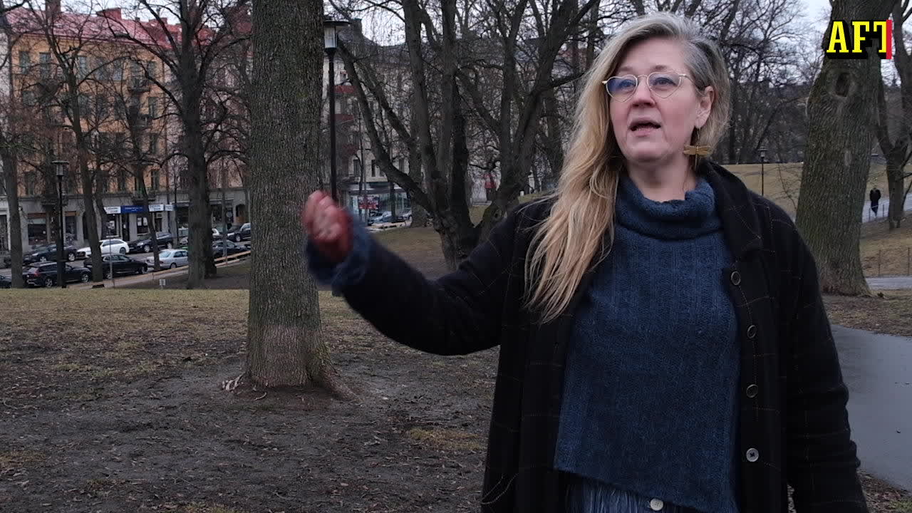 Kastade väska och skrek: "Allahu akbar" – Annette: Är det nu jag dör?