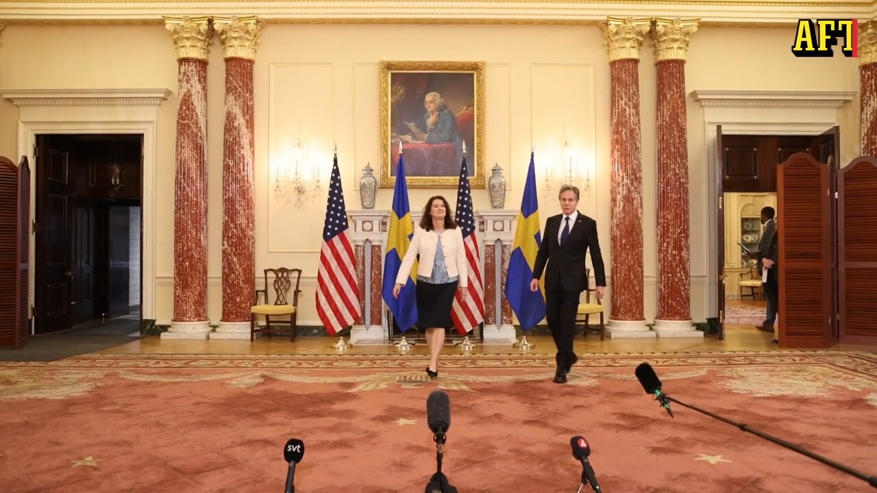 Här träffas Blinken och Linde – ovetandes om smittan