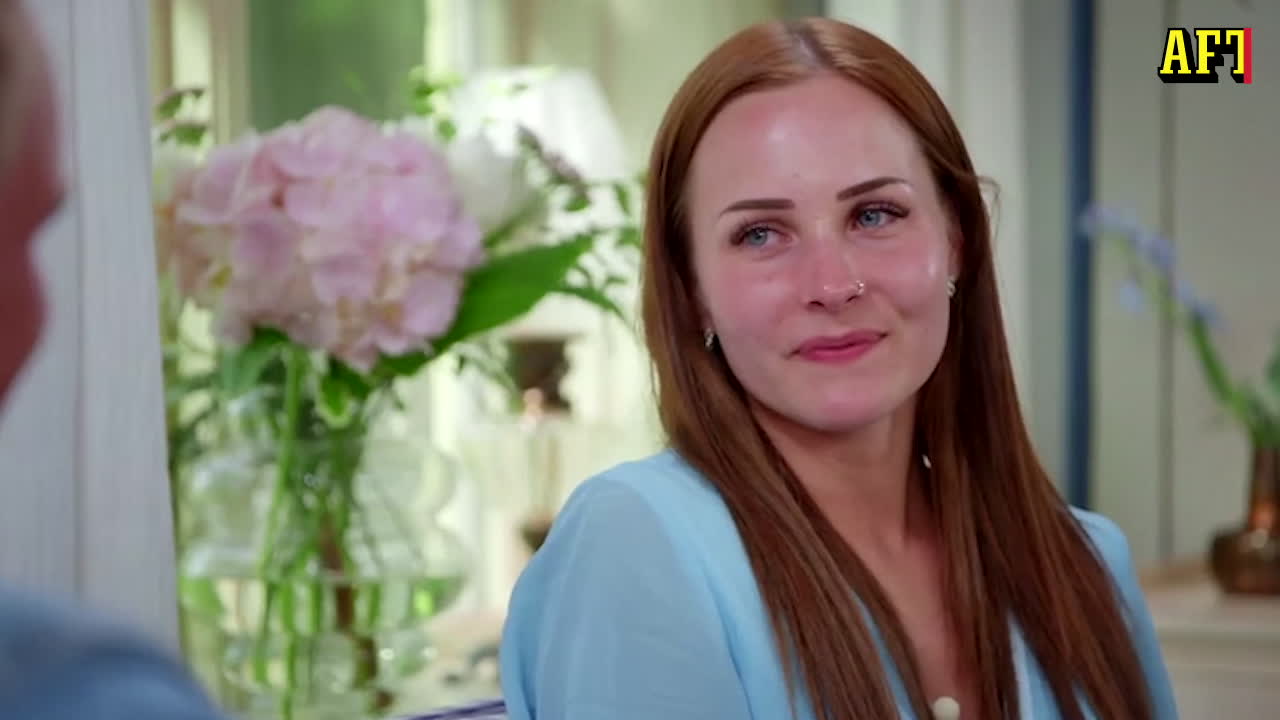 Se den nervösa återföreningen i "Bonde söker fru"