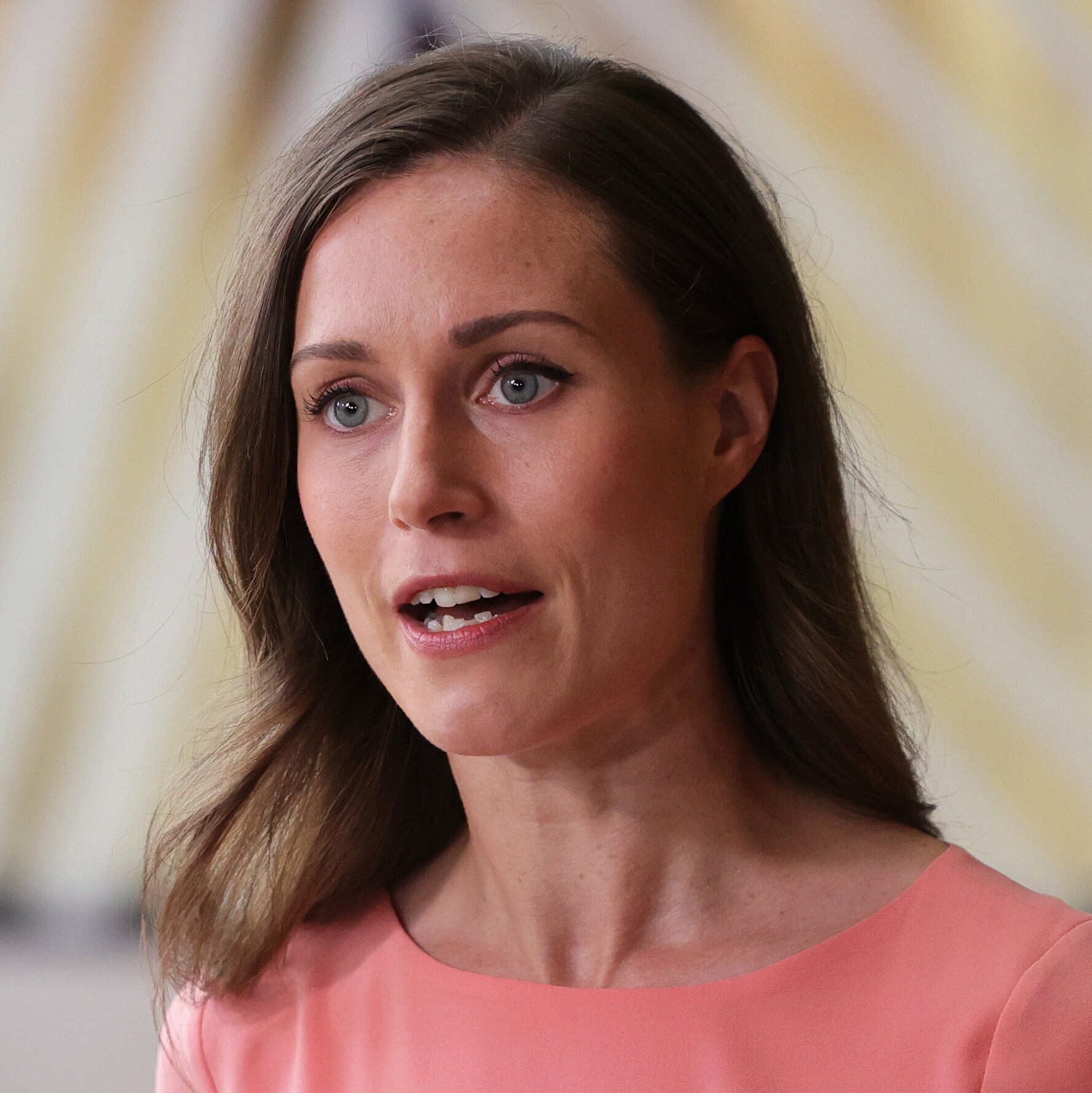 Låt Finland utbilda svenska värnpliktiga