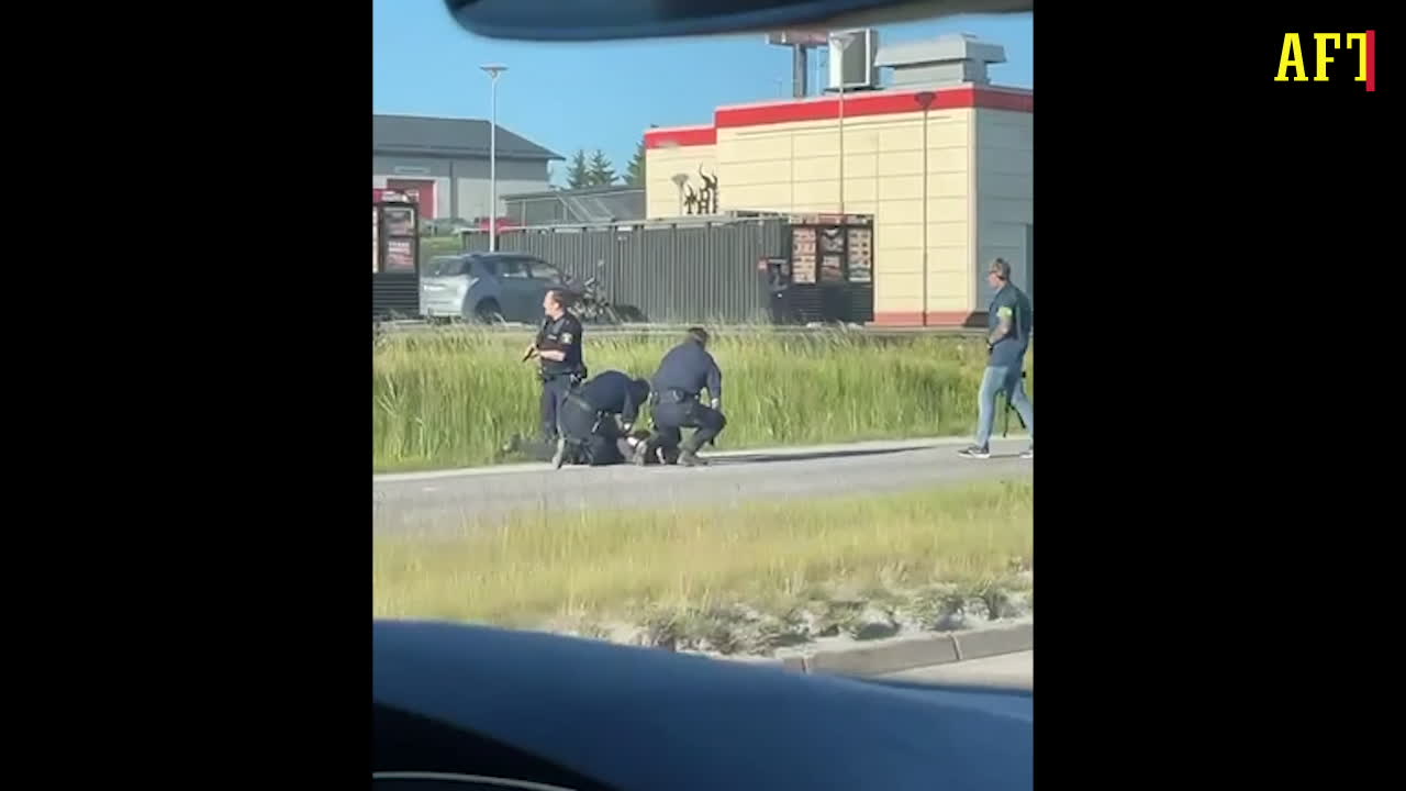 Här grips misstänkta gärningsmännen efter masskjutningen