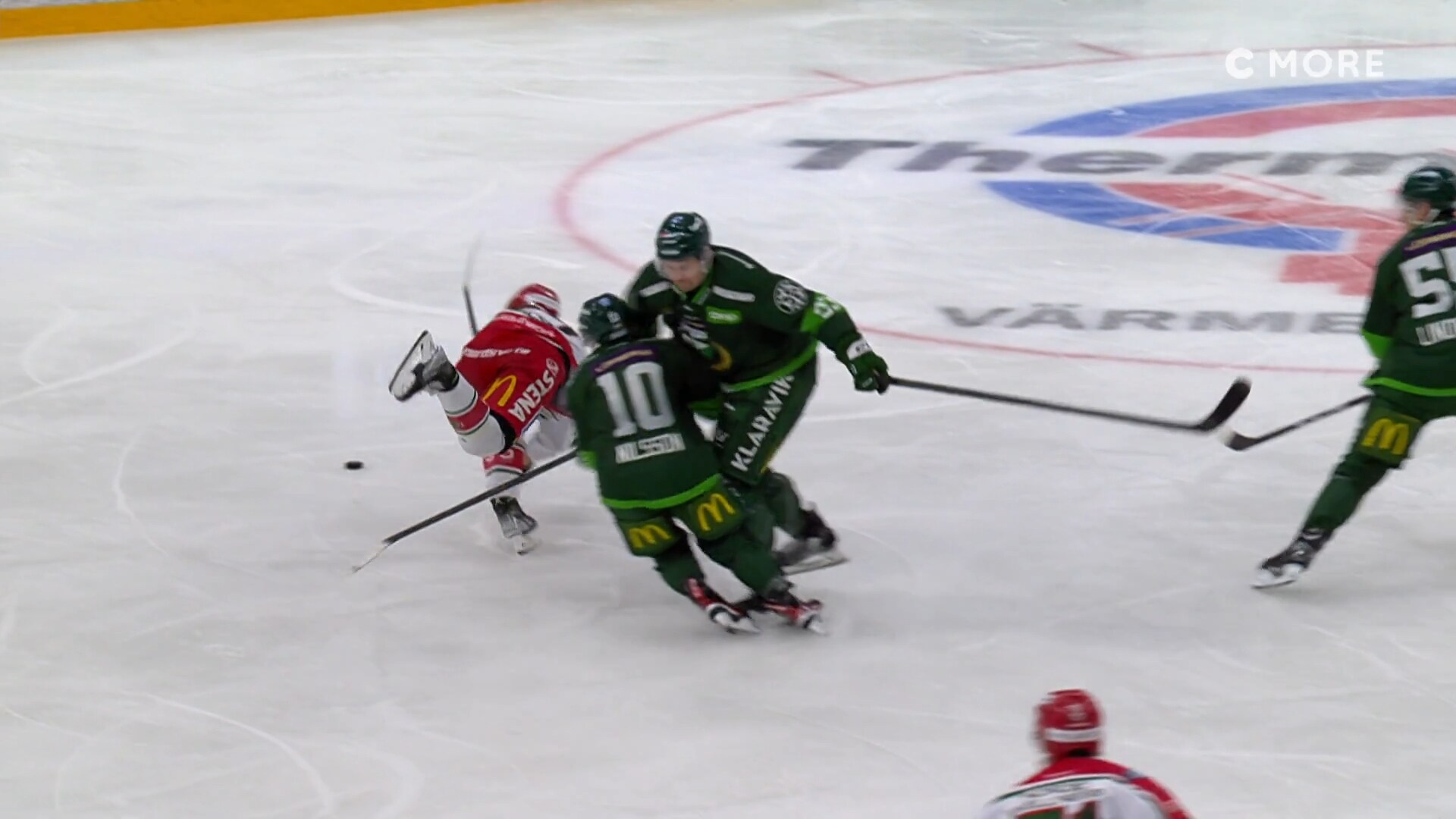 Se tacklingen som fick Frölunda-forwarden av isen