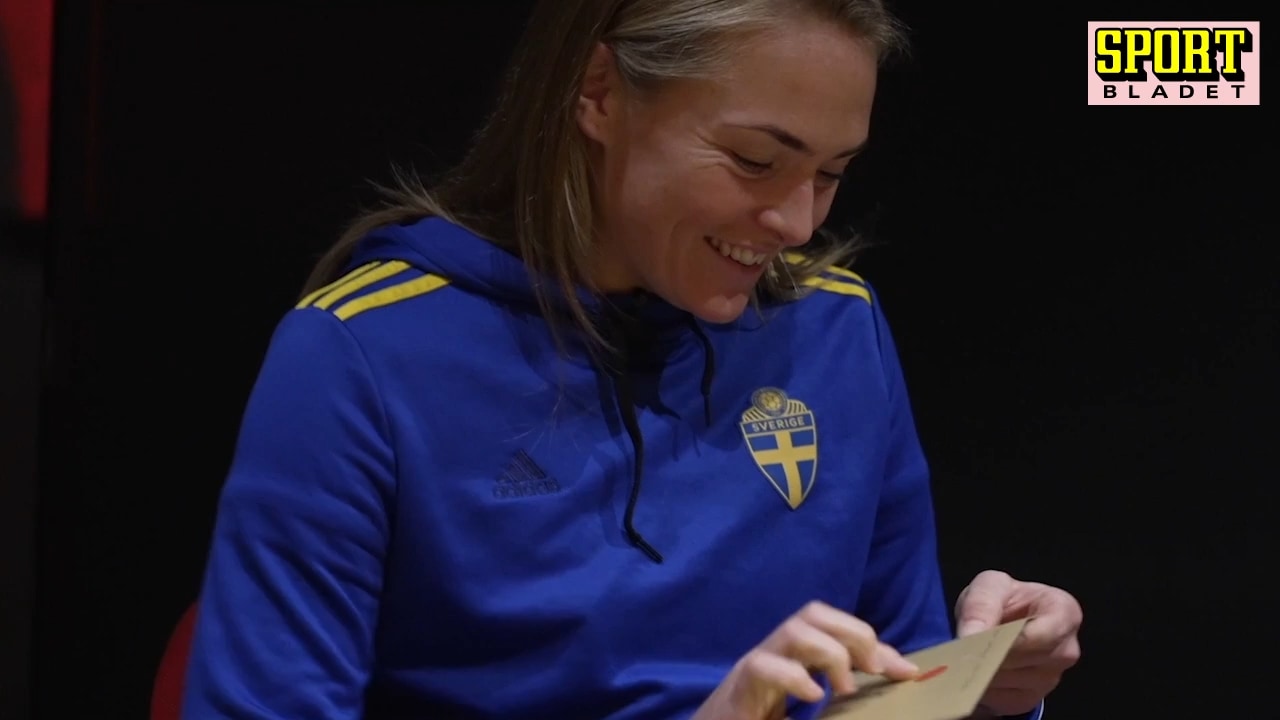 Se när Magdalena Eriksson öppnar sitt brev till framtiden