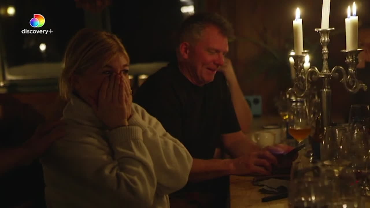 Se Christian Bauers frieri till en chockad Pernilla Wahlgren