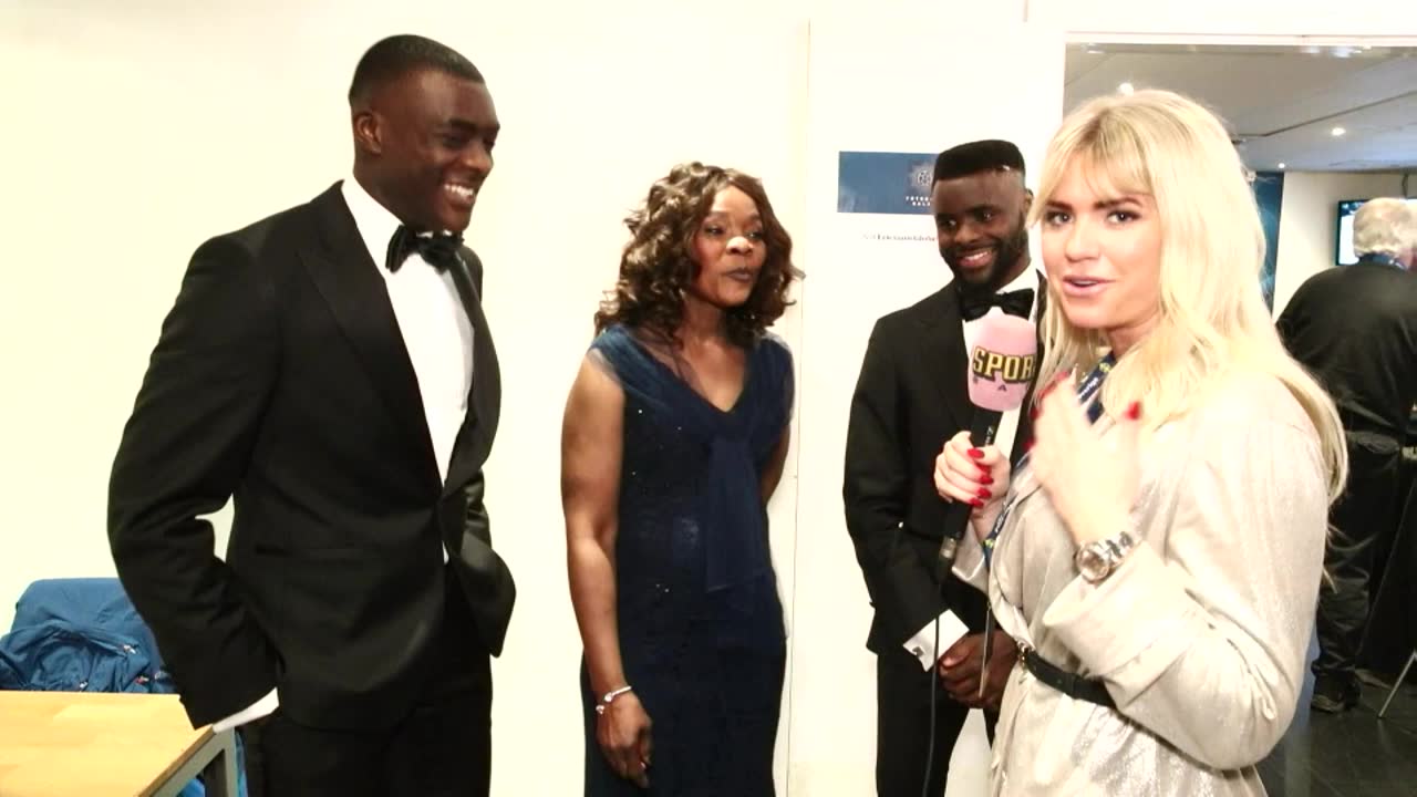 Familjen Sema hyllas för dansen