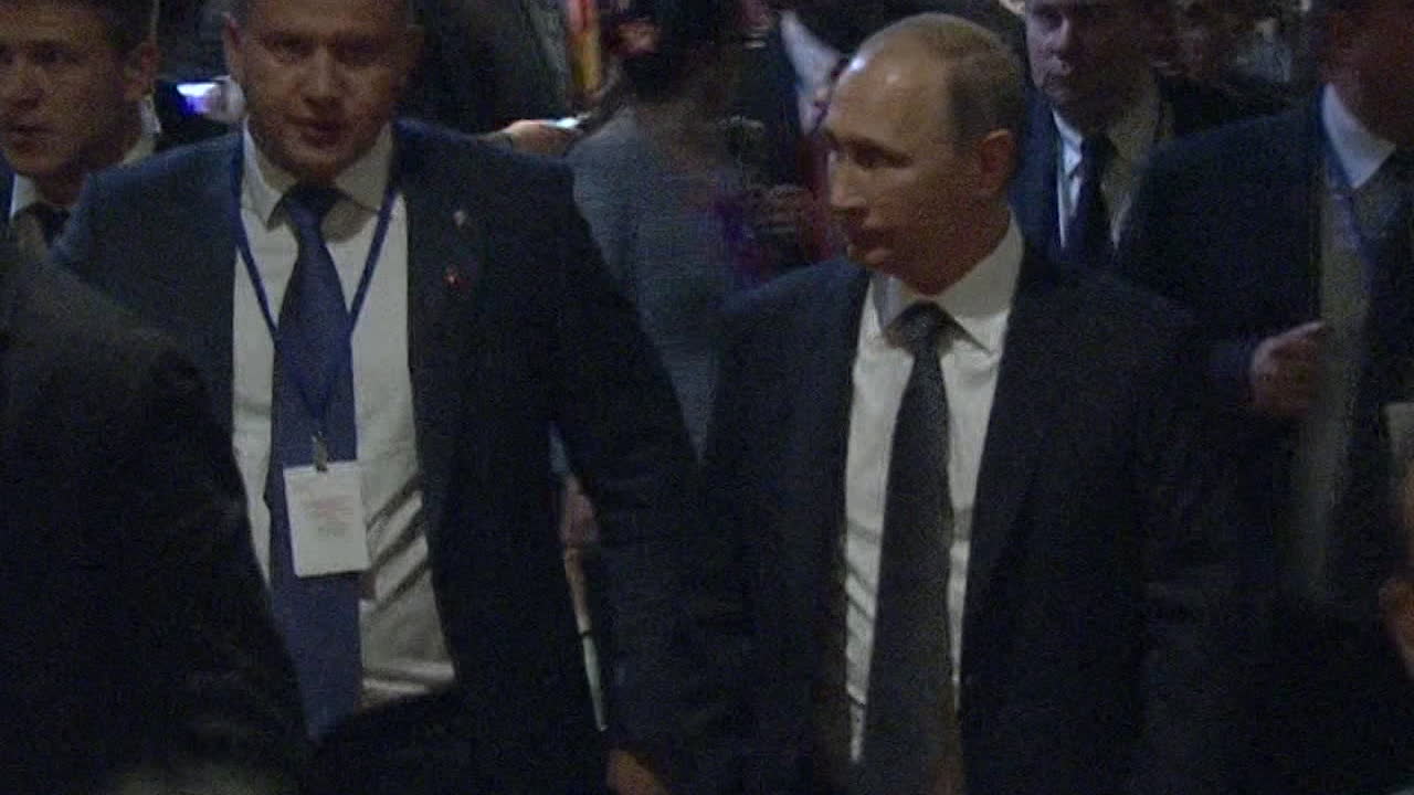 Putins hårda svar på anklagelserna: "Read my lips"