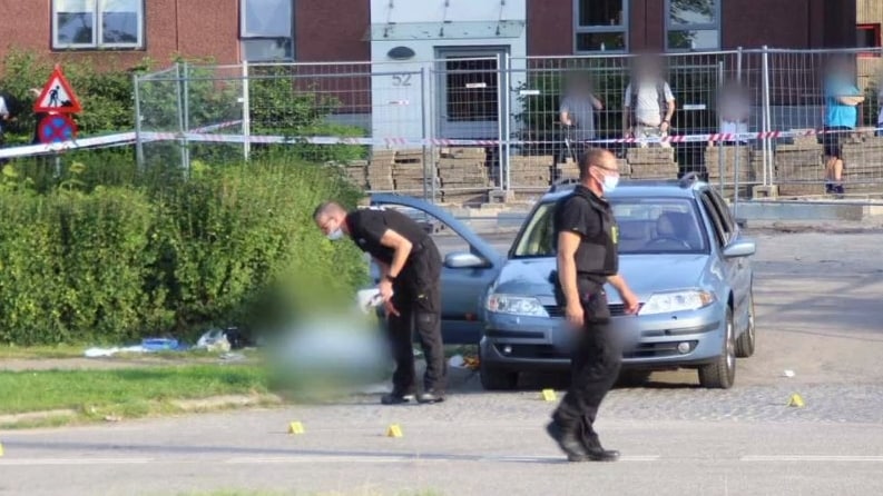 Två skjutna till döds i svenskregistrerad bil i Danmark