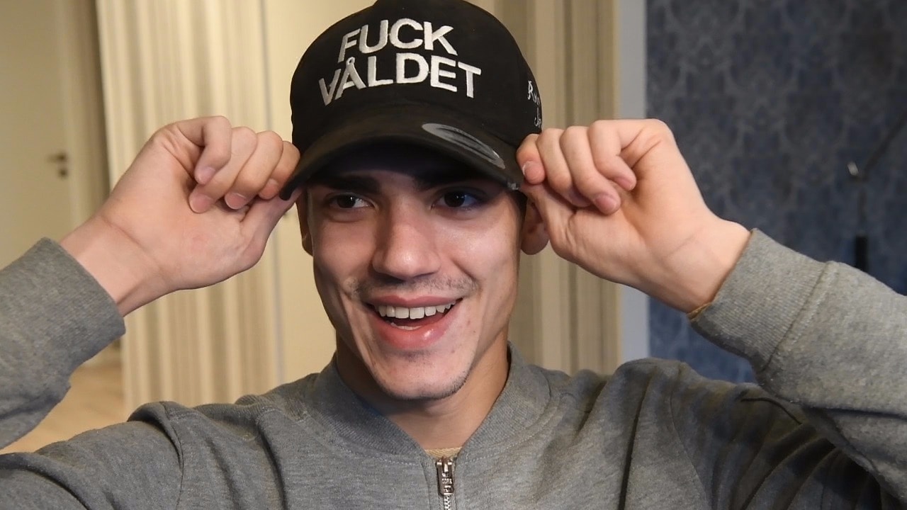 Sköts med fem skott – föreläser om kärlek