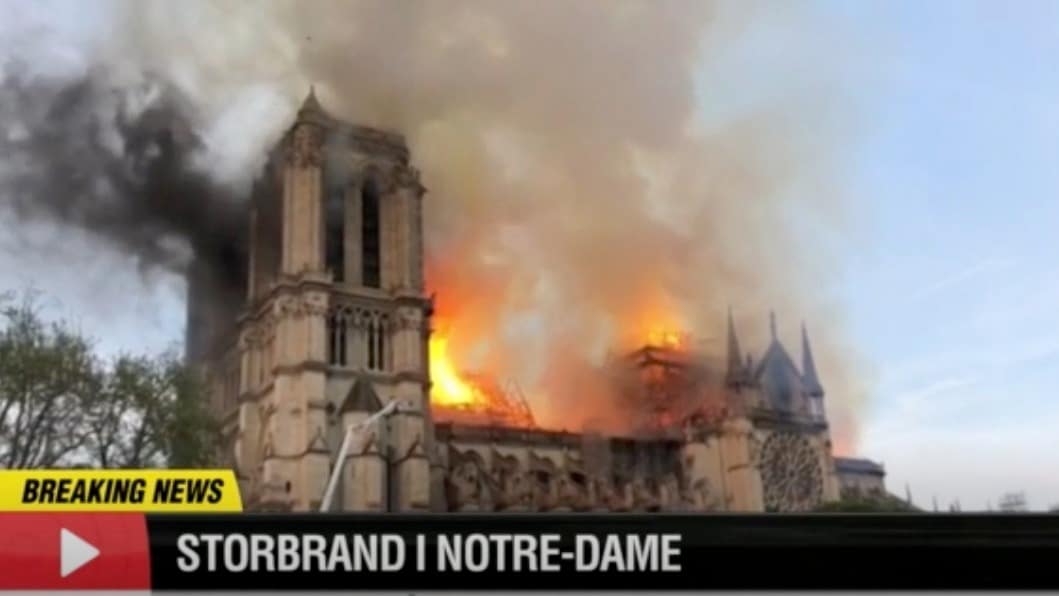 Storbrand i Notre-Dame – Aftonbladets Johanna Frändén: "En stämning av sorg"