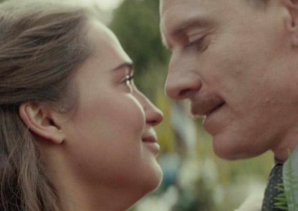 Se när Alicia Vikander blev kär