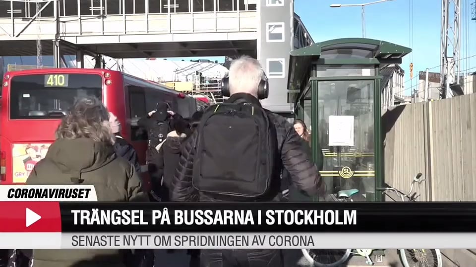Trängel på bussarna i Stockholm trots coronakrisen