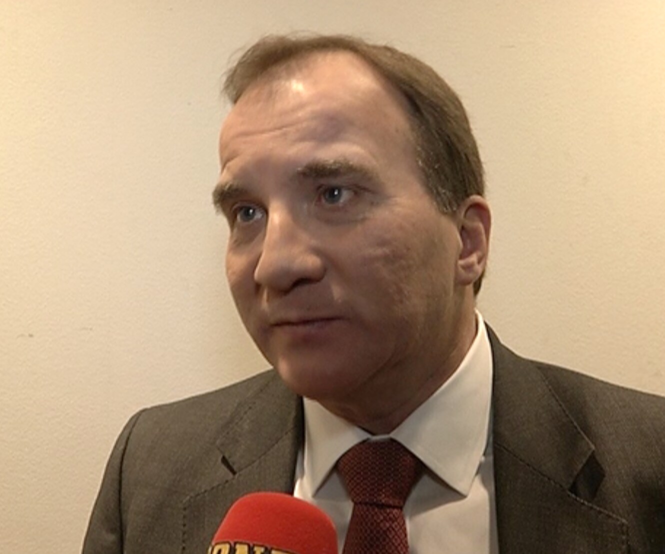 Löfven öppen för samarbete med C och FP