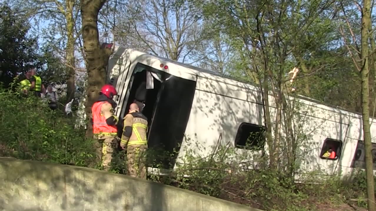 Svensk turistbuss har kraschat i Amsterdam